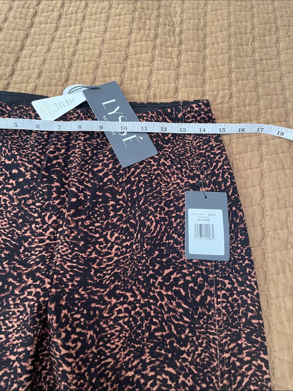 Lysse Tortoise Shell Knit Pants - Picture 3 of 4